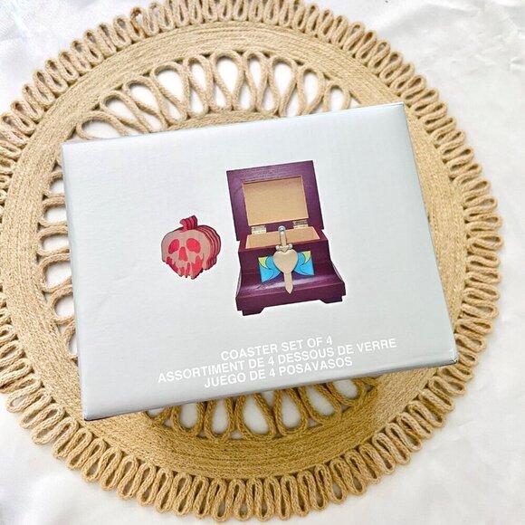 NWT Disney Snow White and the Seven Dwarfs Evil Queen Coaster Set - Picture 1 of 3